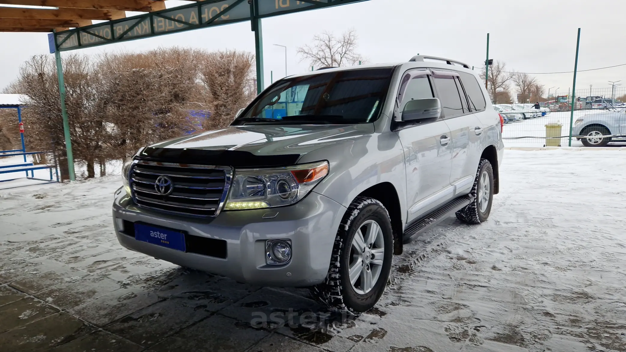 Toyota Land Cruiser 2012