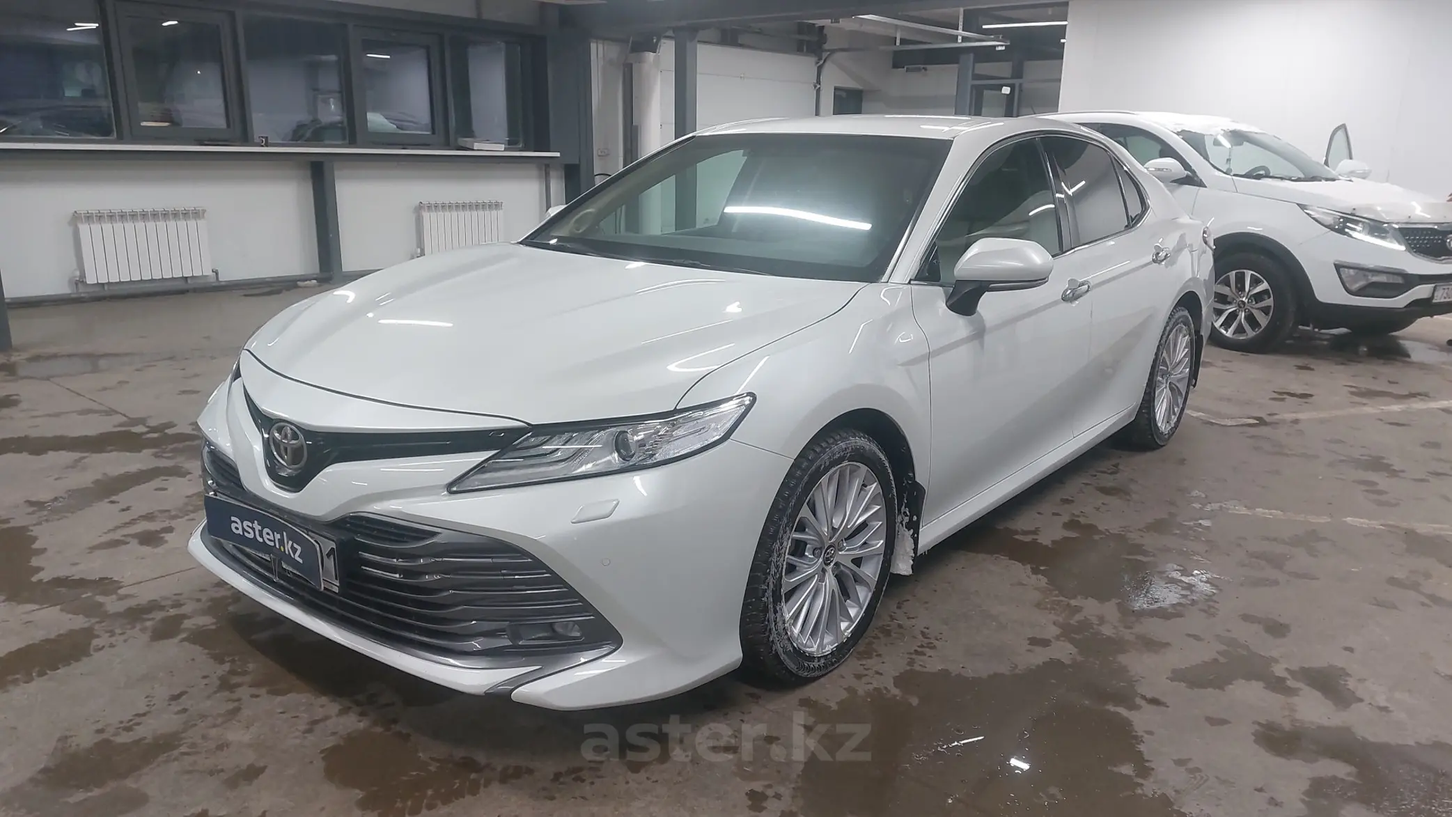 Toyota Camry 2019