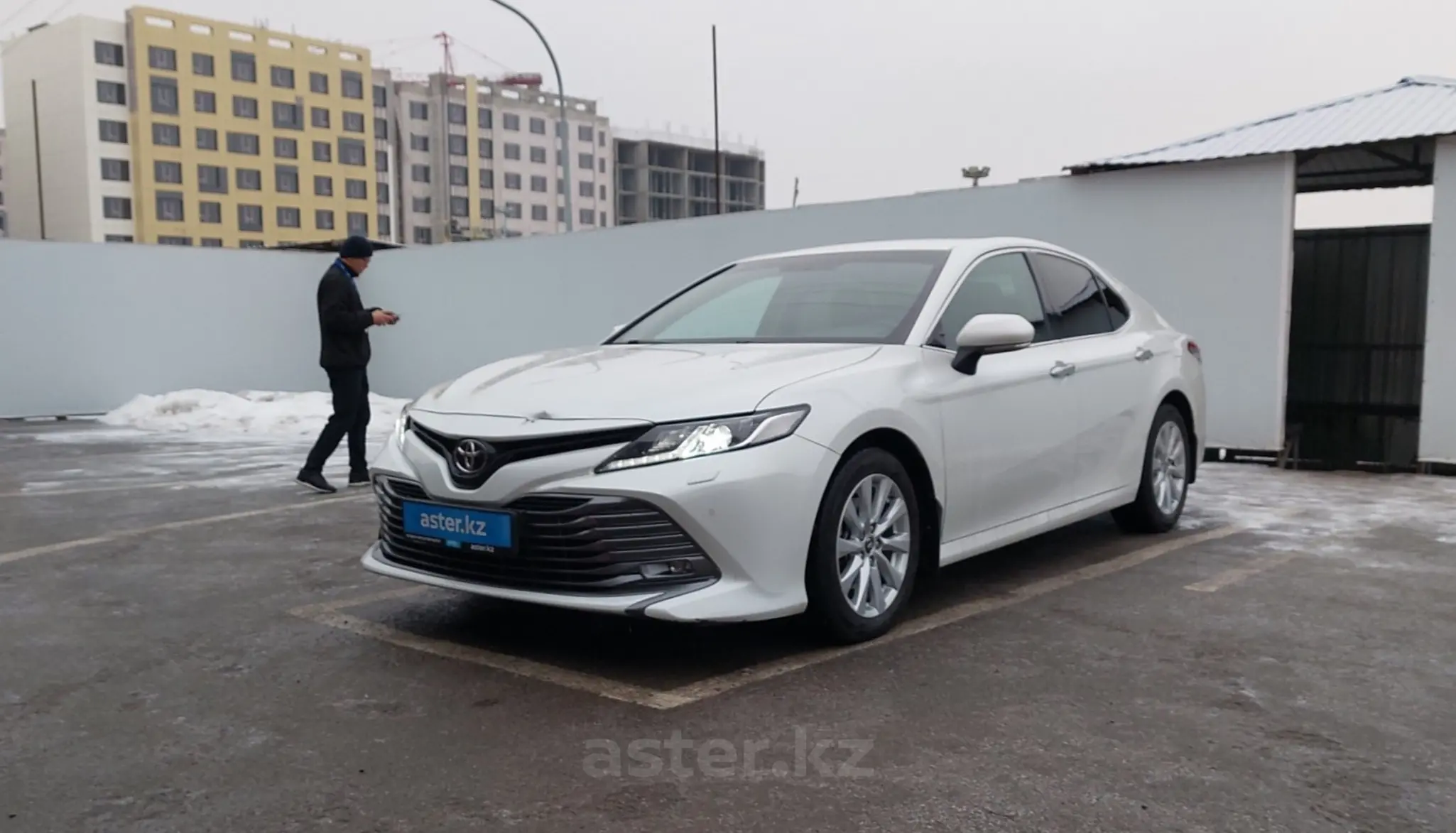 Toyota Camry 2019