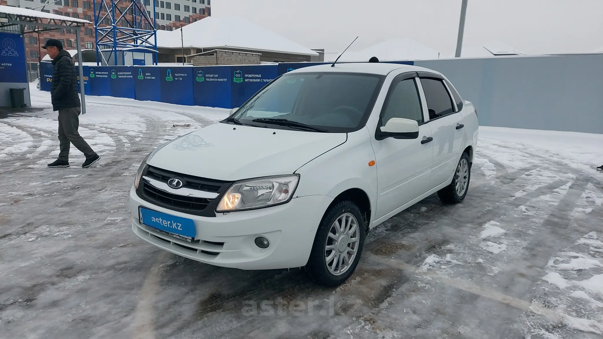 LADA (ВАЗ) Granta 2013