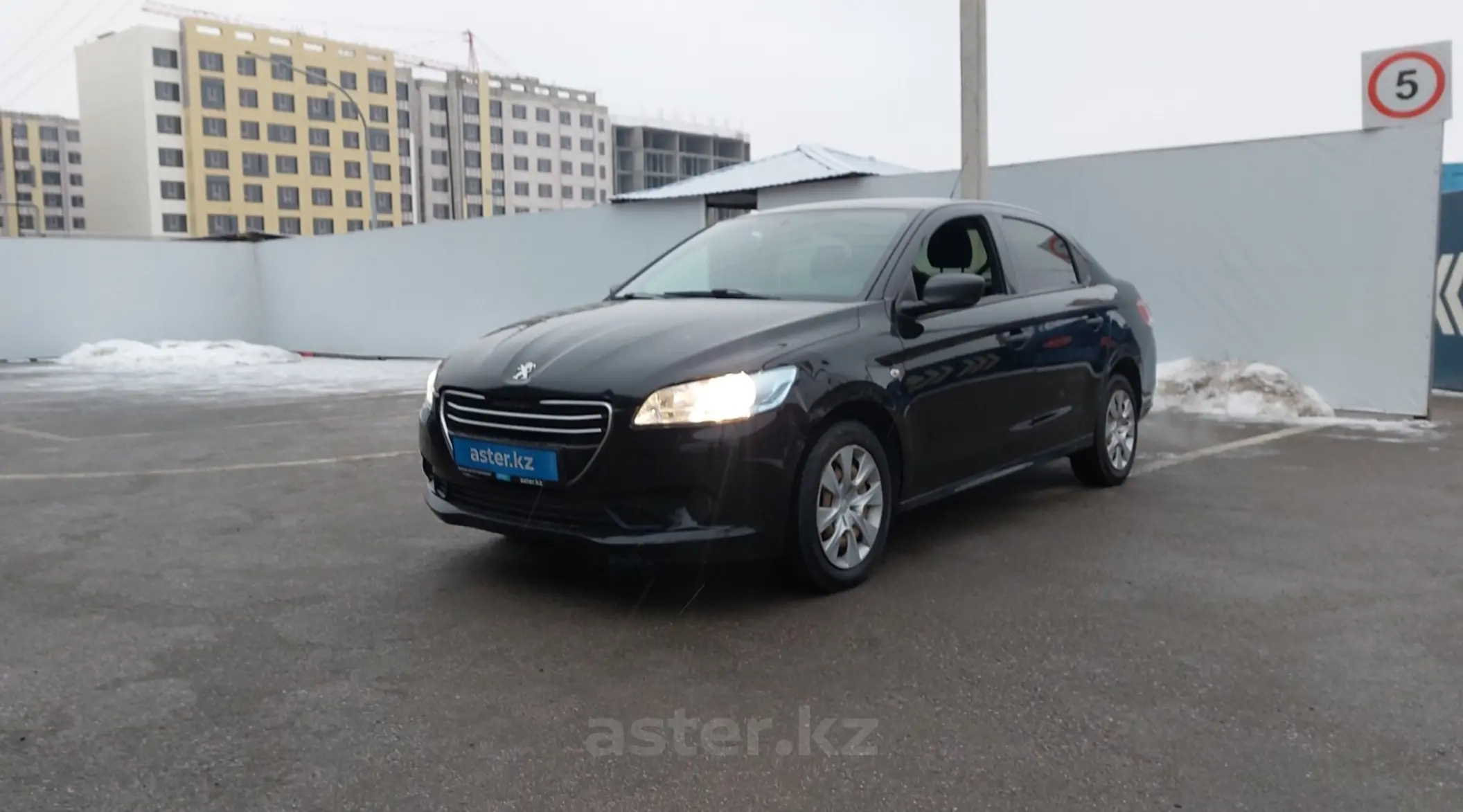 Peugeot 301 2017