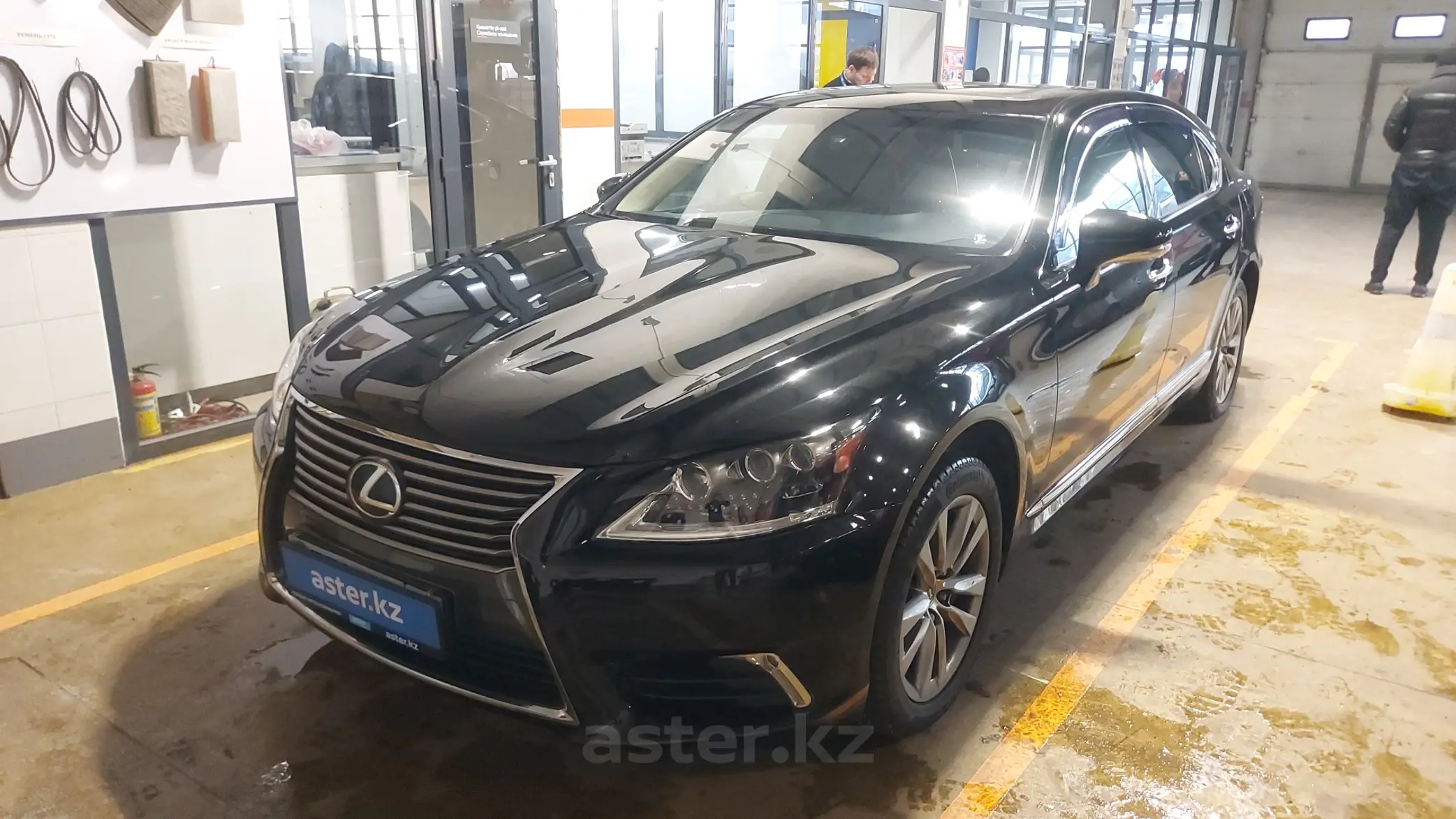 Lexus LS 2014