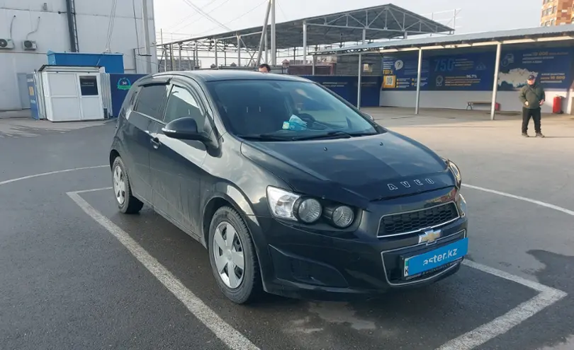 Chevrolet Aveo 2014 года за 3 950 000 тг. в Шымкент фото 2