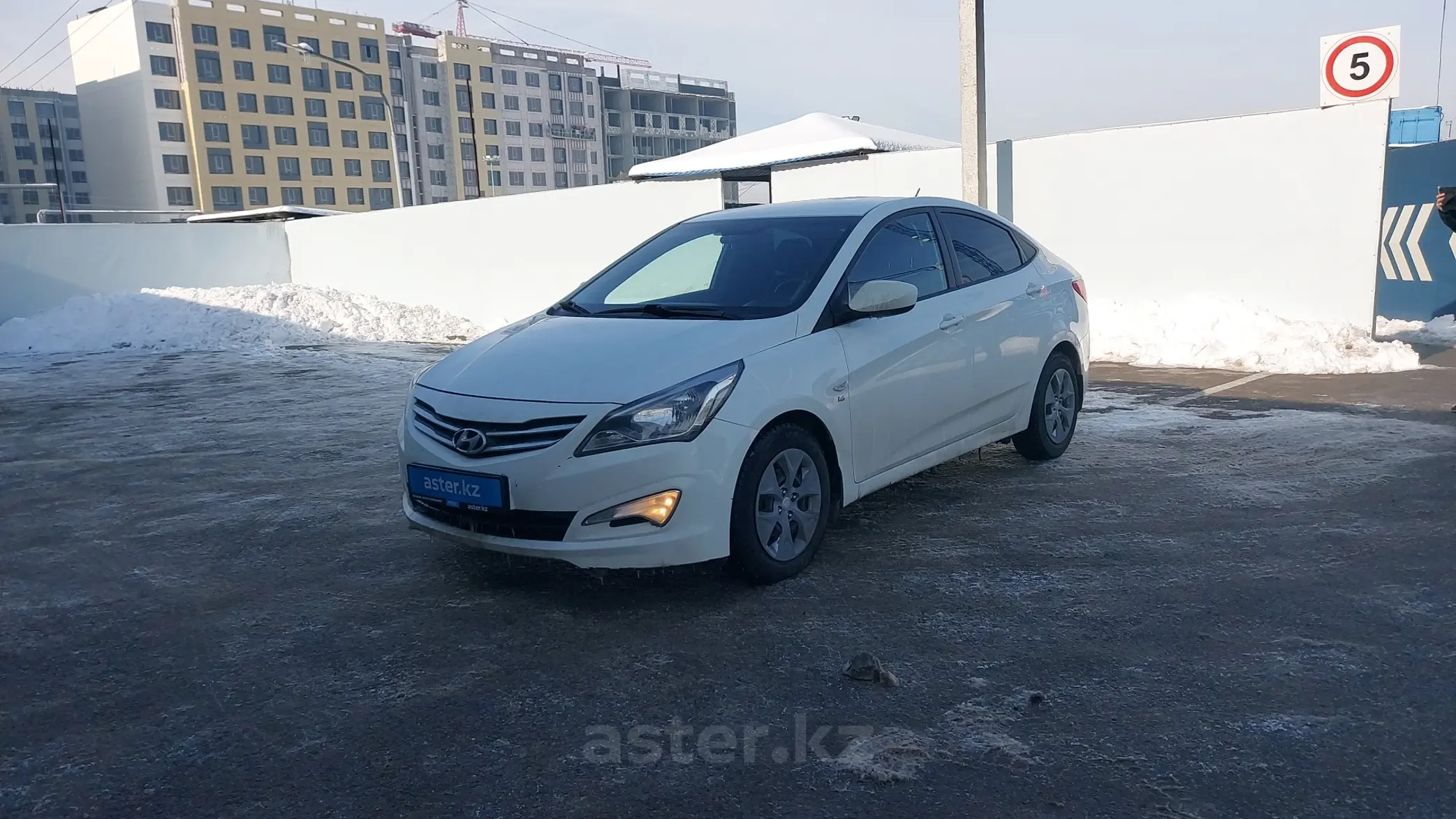 Hyundai Accent 2015