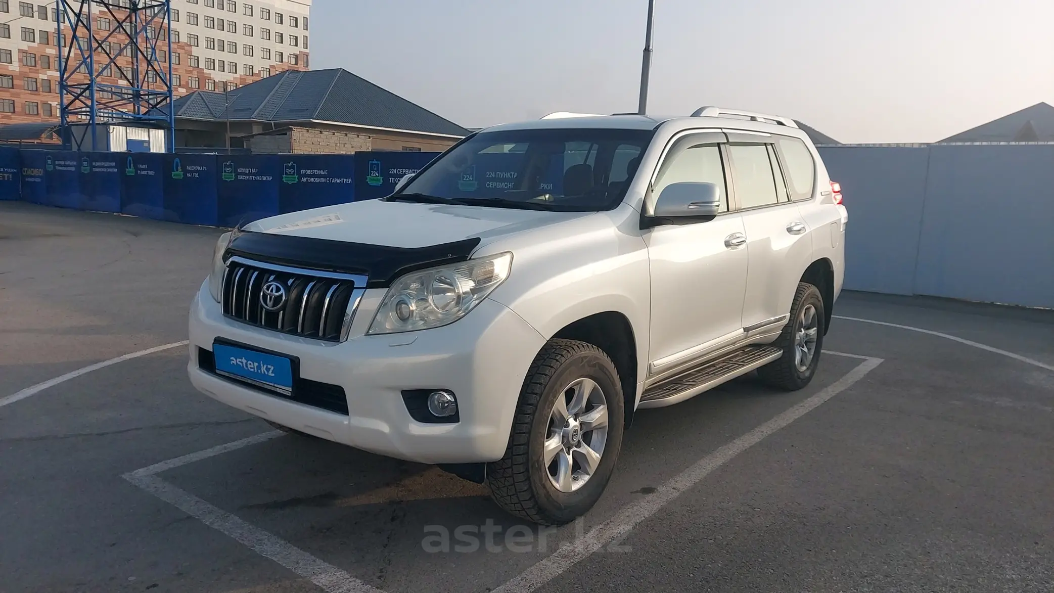 Toyota Land Cruiser Prado 2011