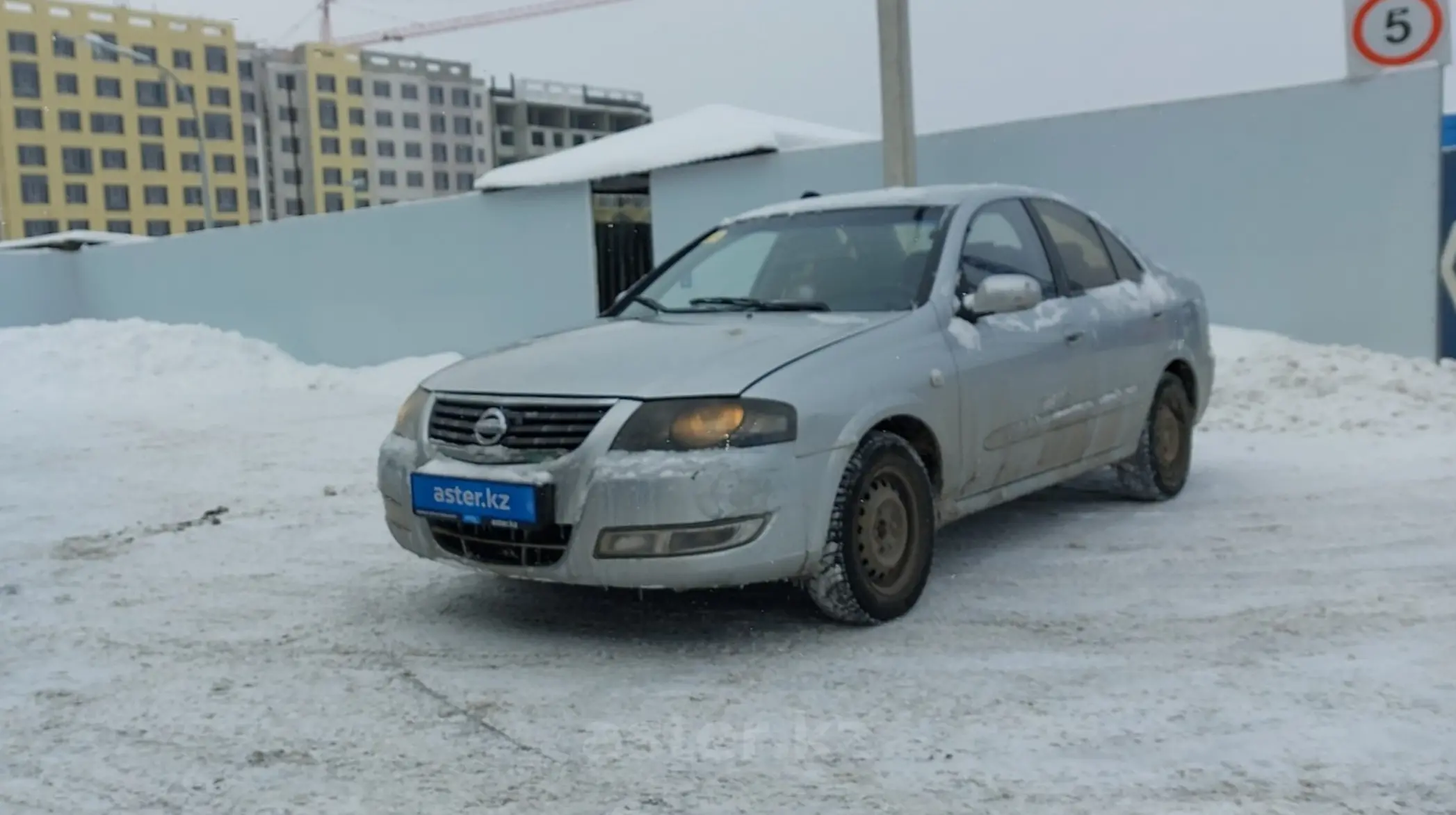 Nissan Almera 2012