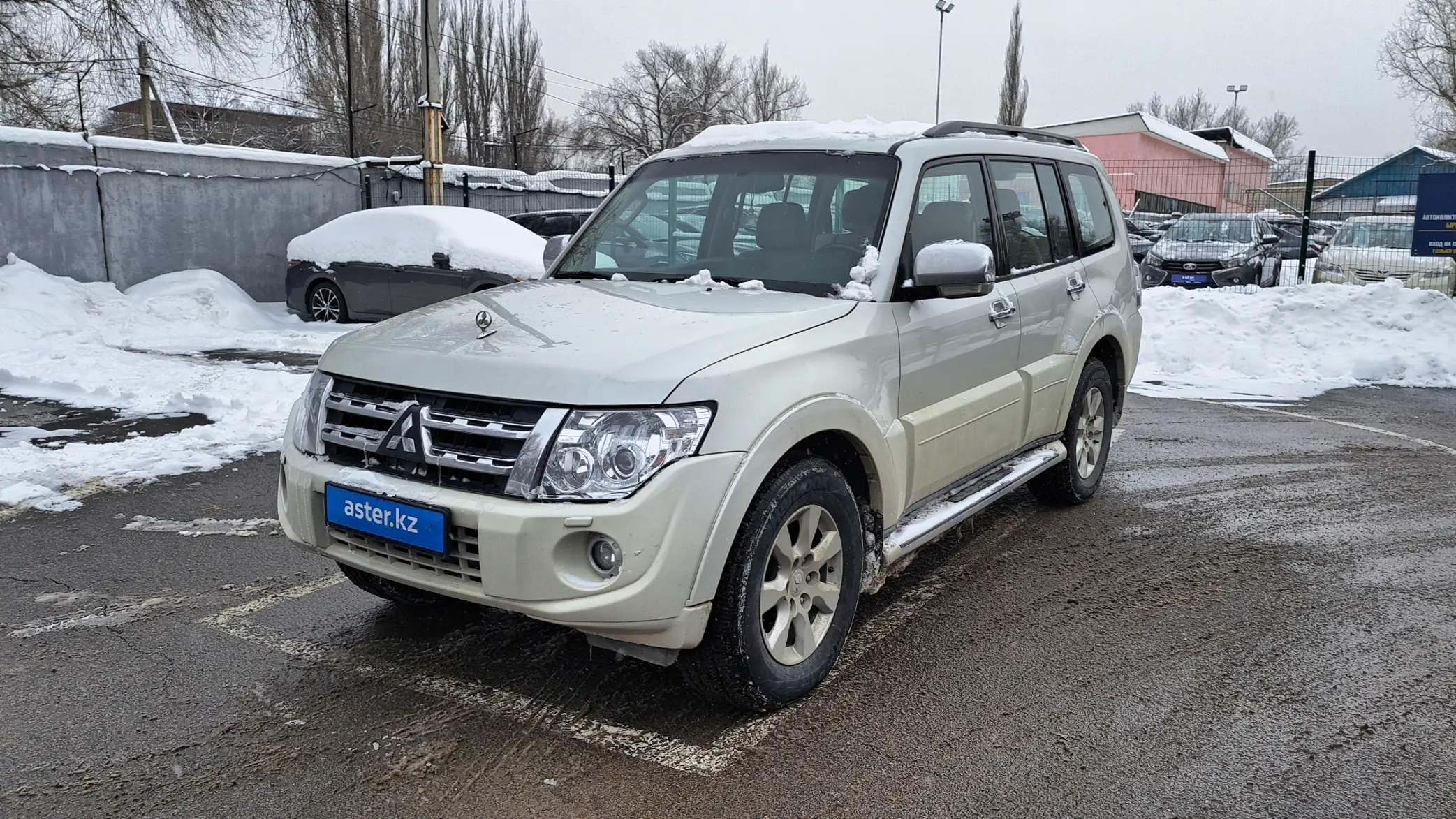 Mitsubishi Pajero 2014