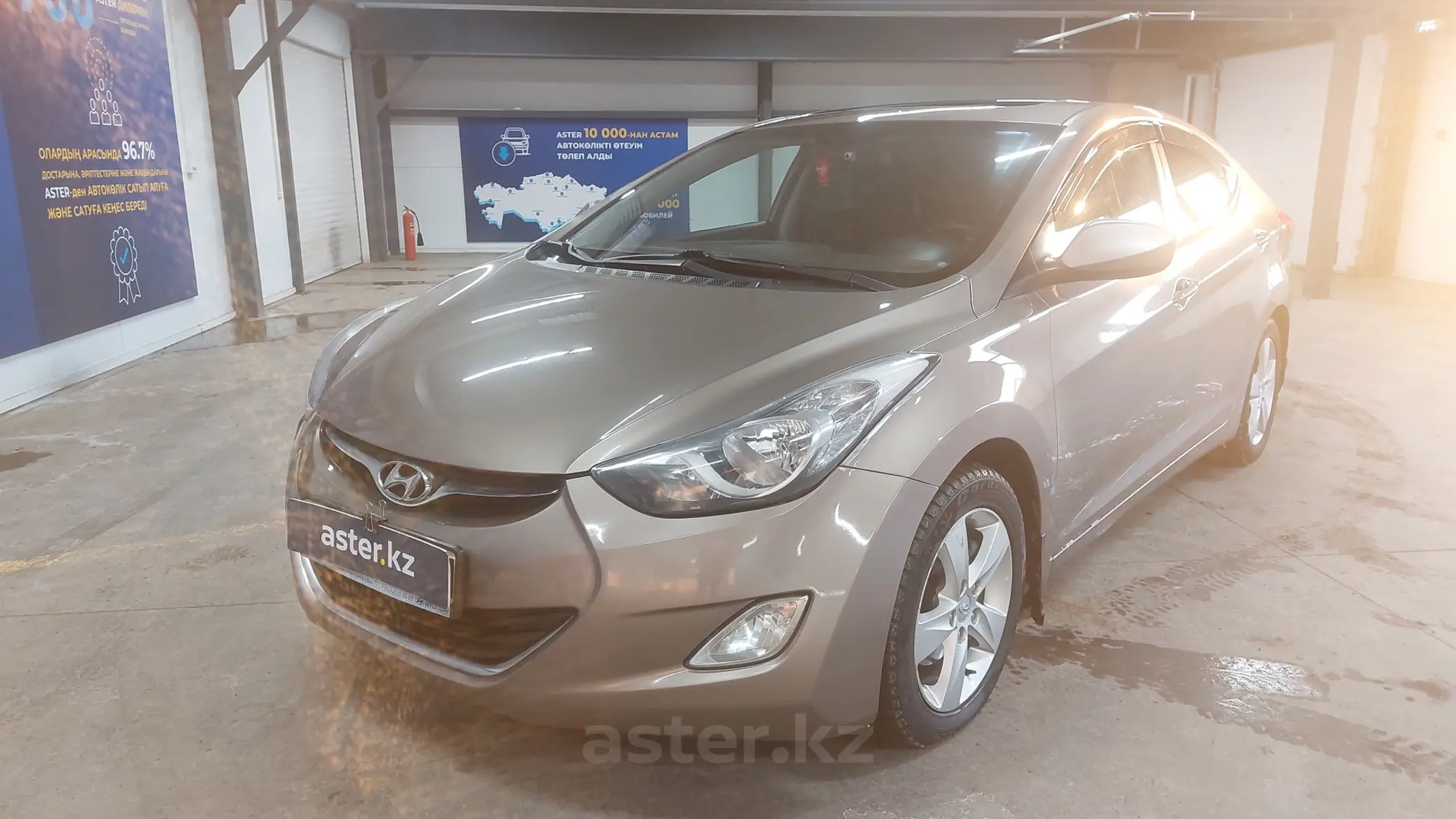 Hyundai Elantra 2011