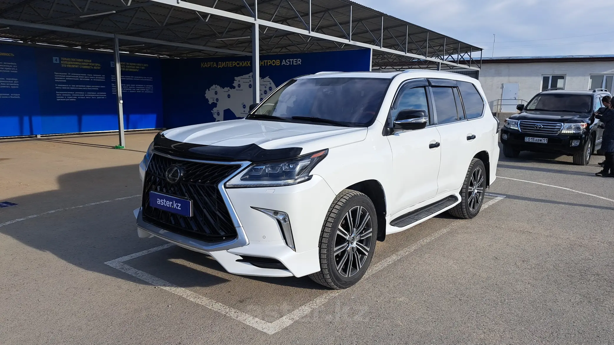 Lexus LX 2007