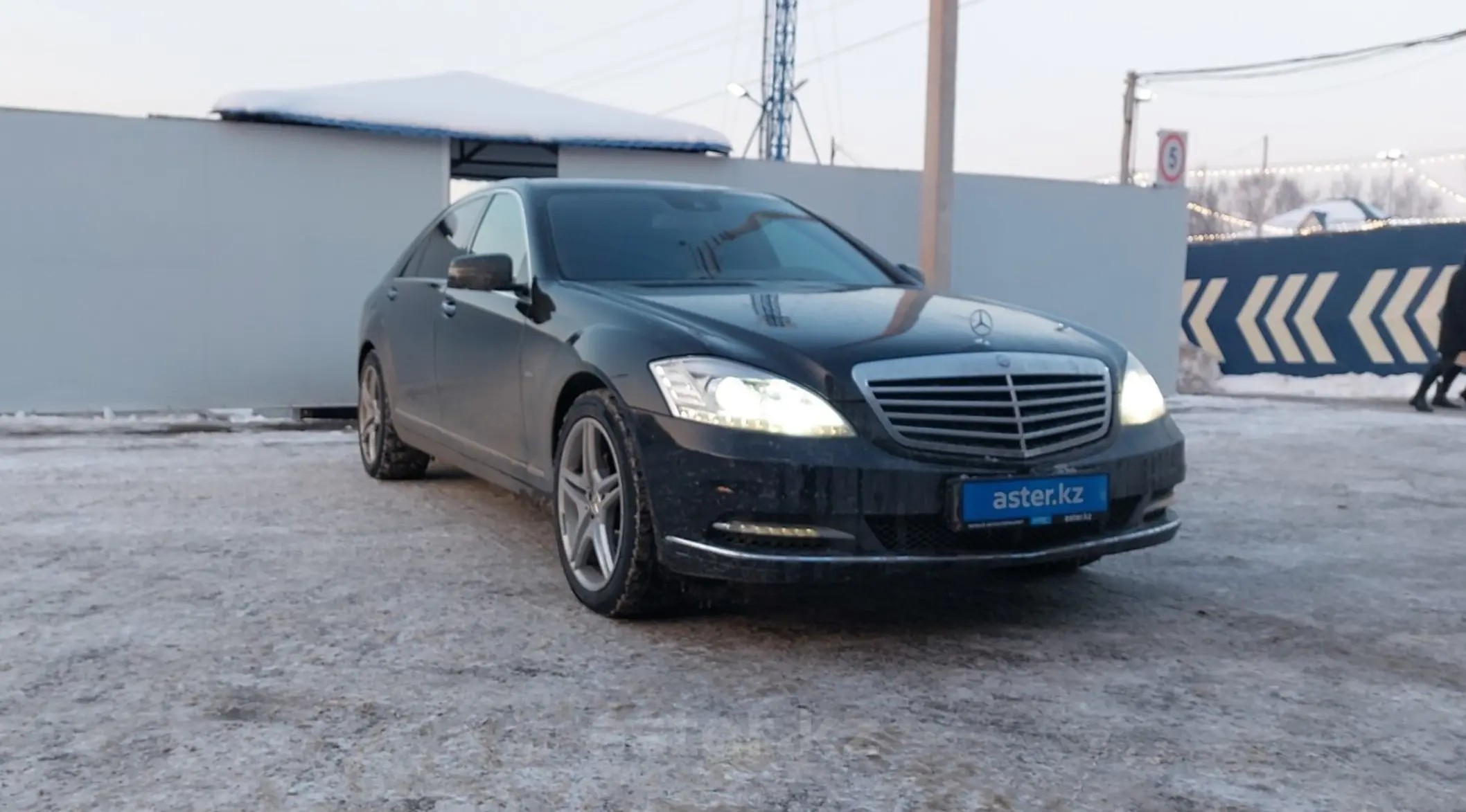 Mercedes-Benz S-Класс 2012