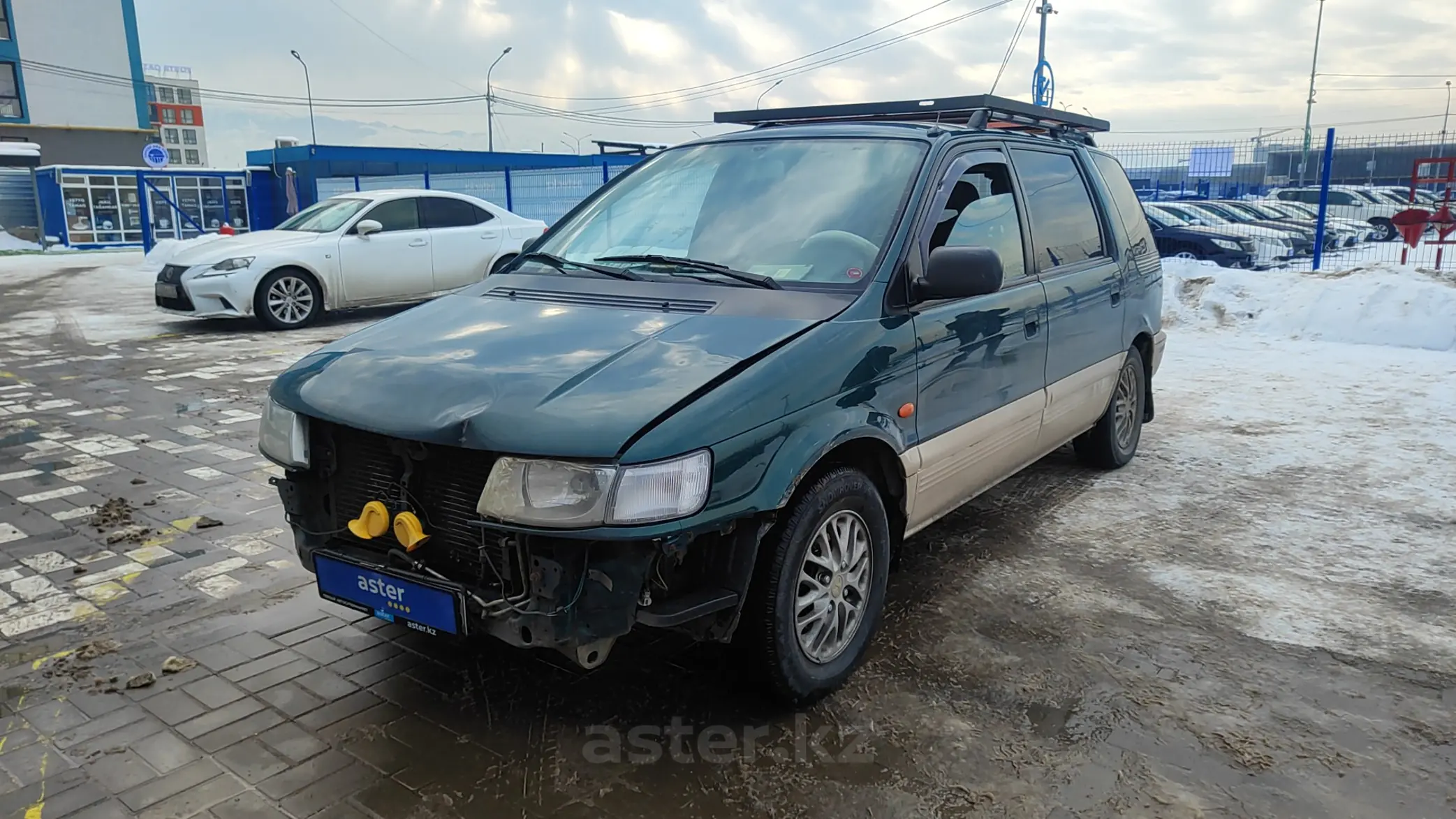 Mitsubishi Space Wagon 1996