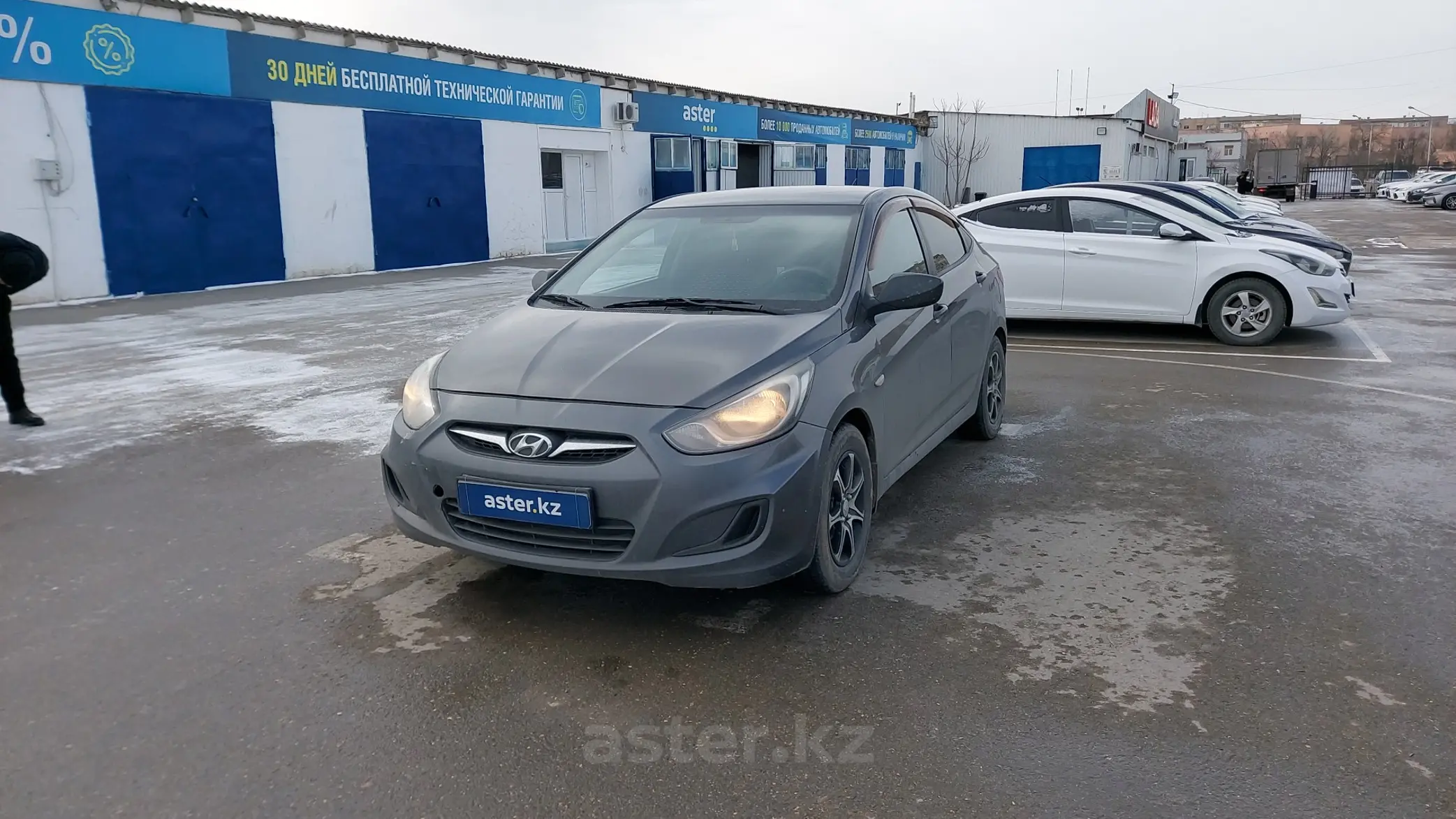 Hyundai Accent 2013