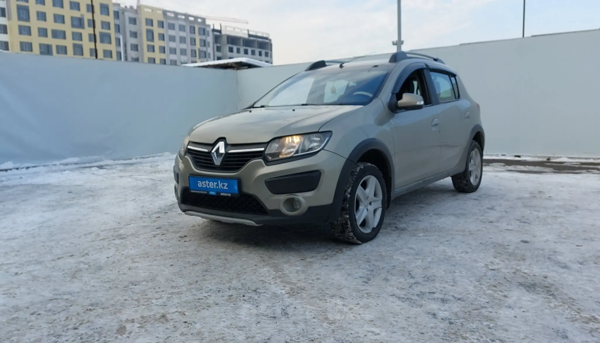 Renault Sandero 2015