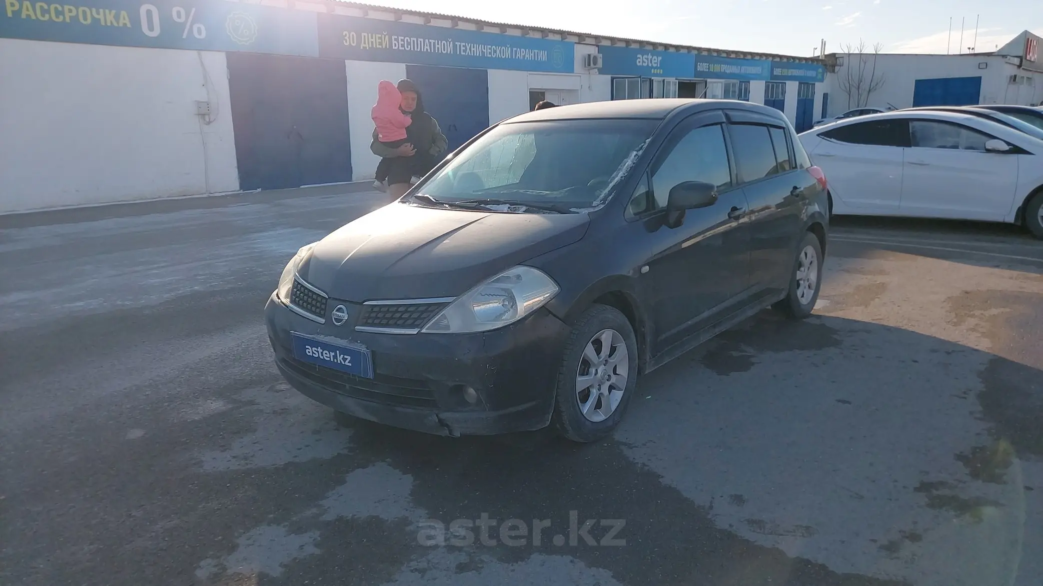 Nissan Tiida 2006