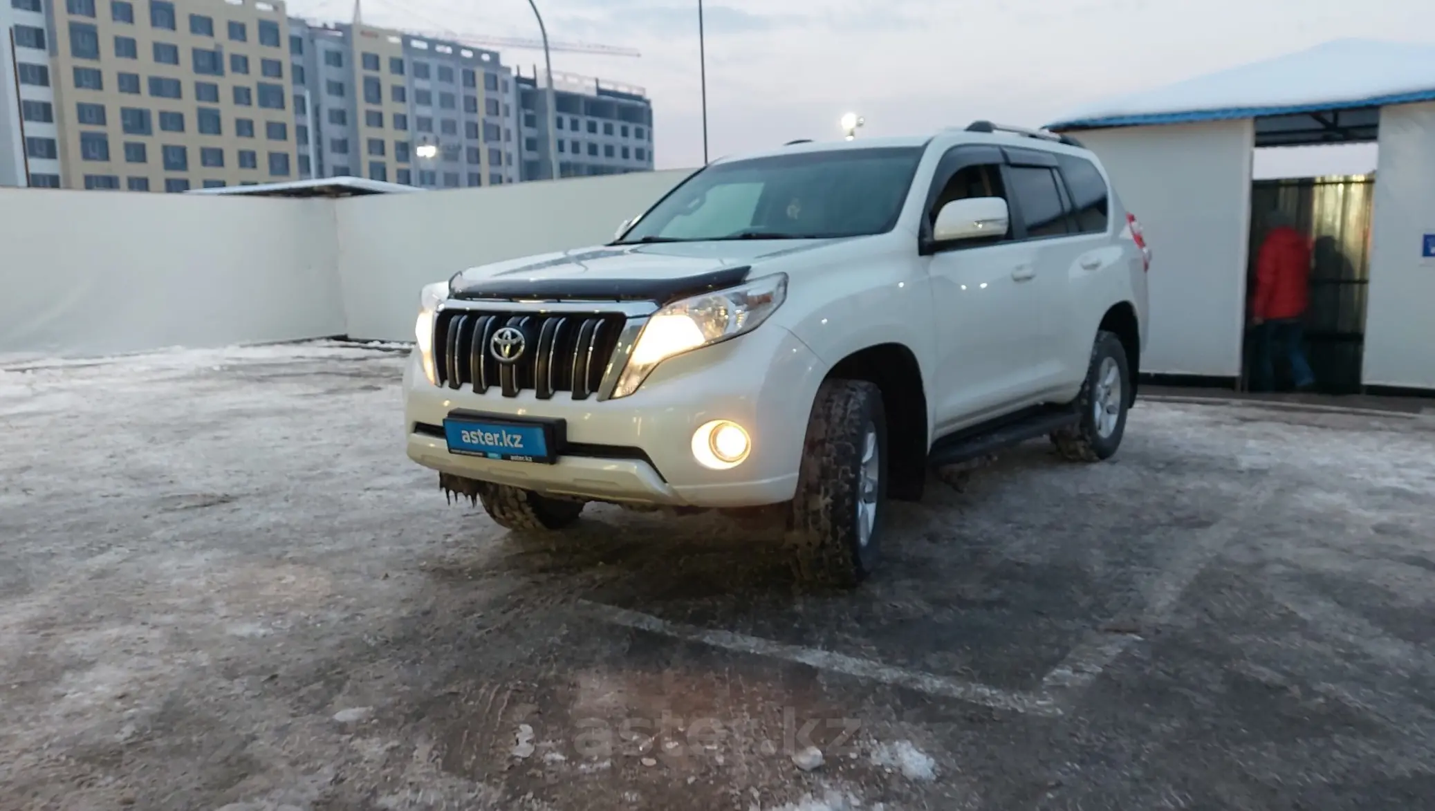 Toyota Land Cruiser Prado 2014