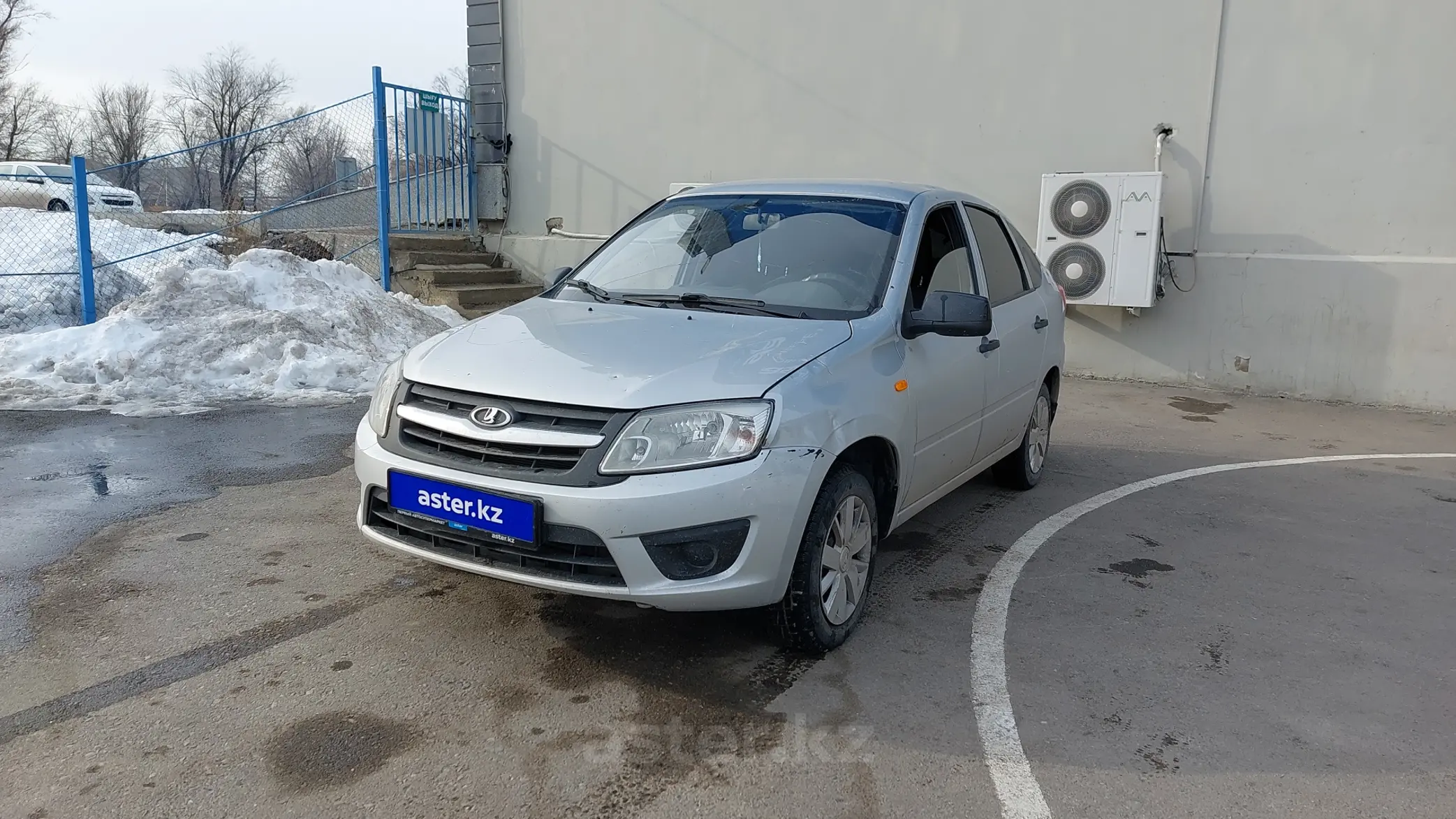 LADA (ВАЗ) Granta 2015