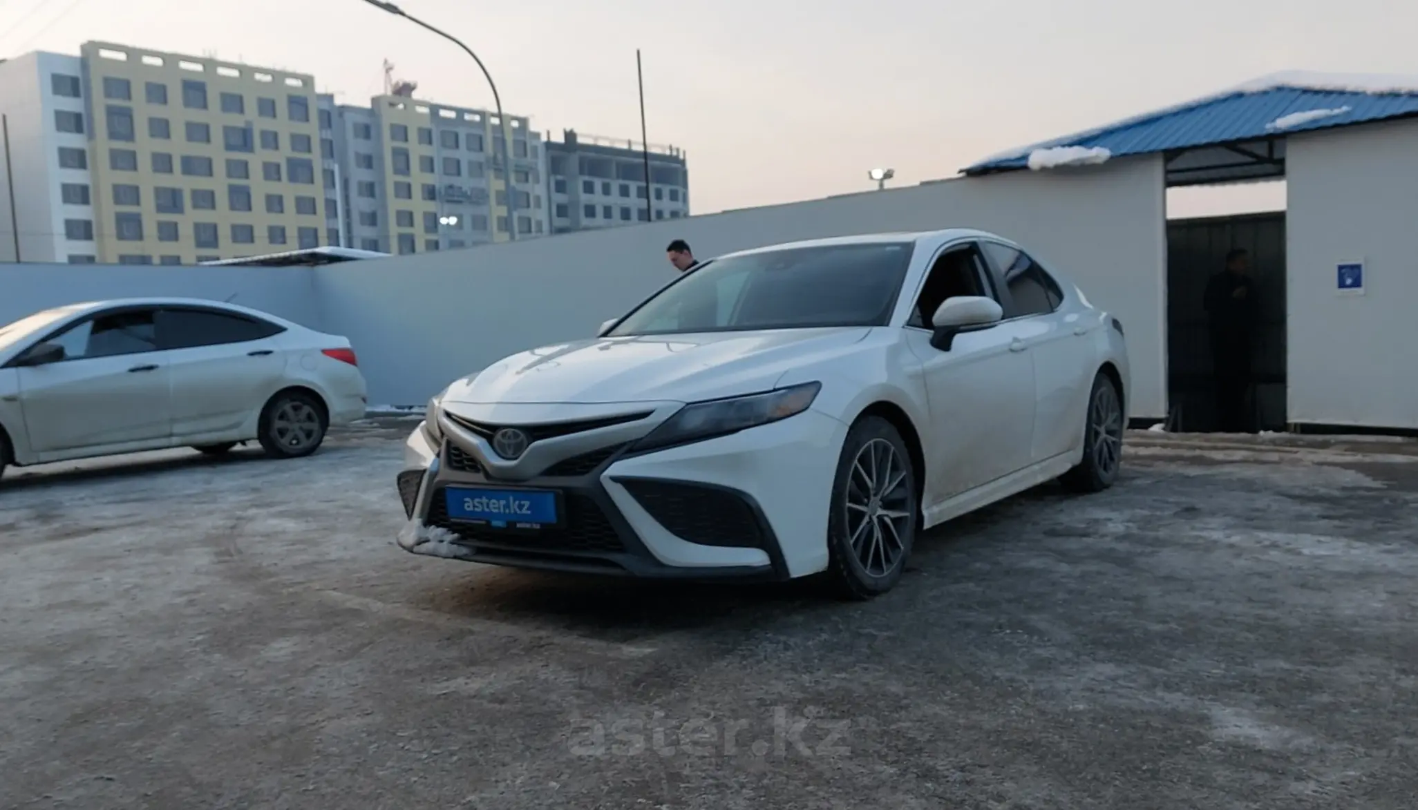 Toyota Camry 2021