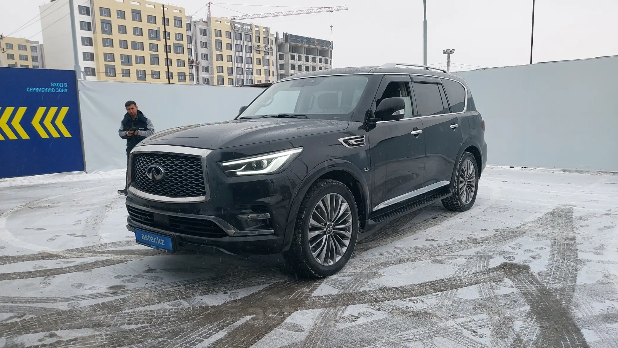 Infiniti QX80 2019