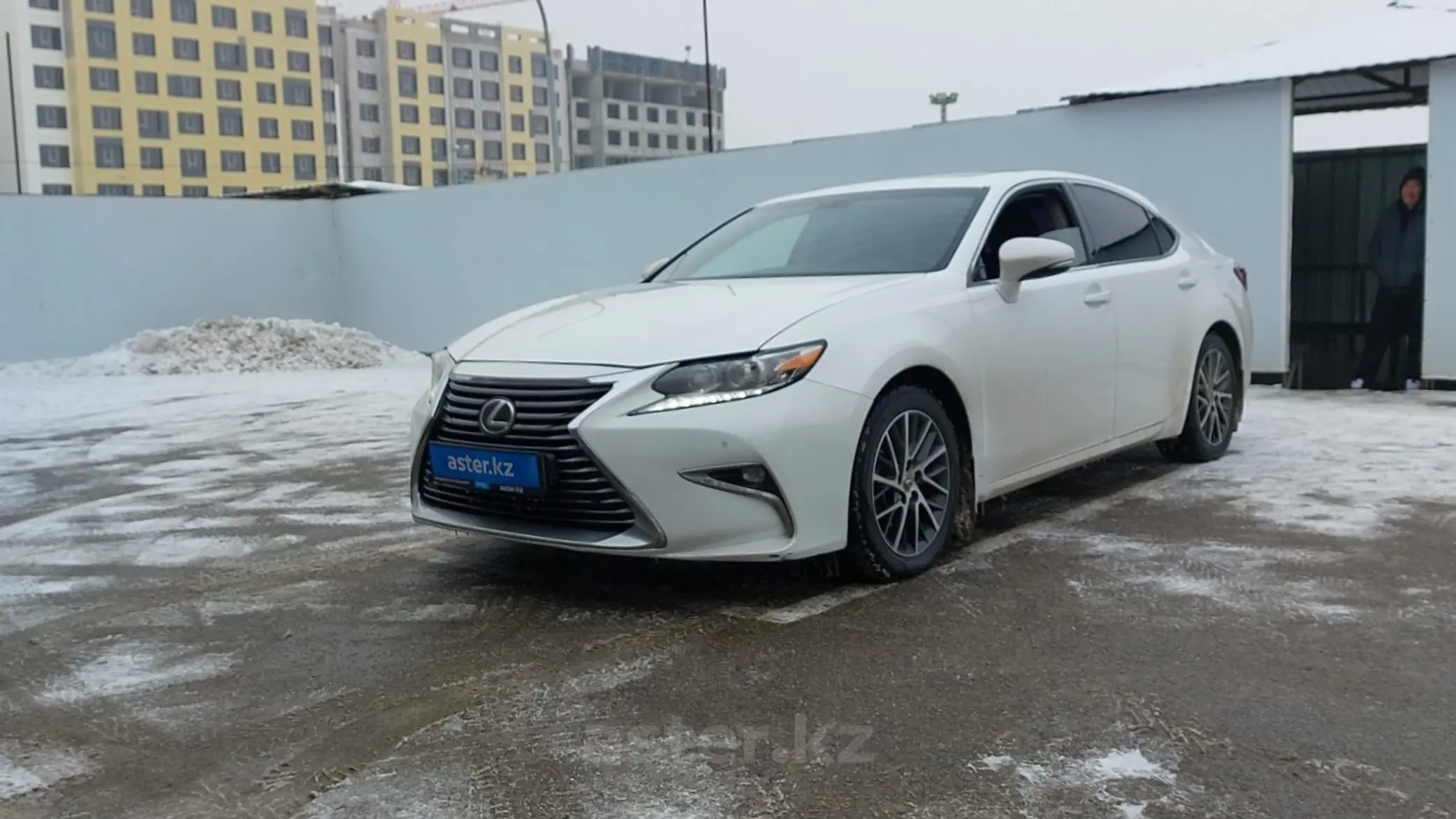 Lexus ES 2016