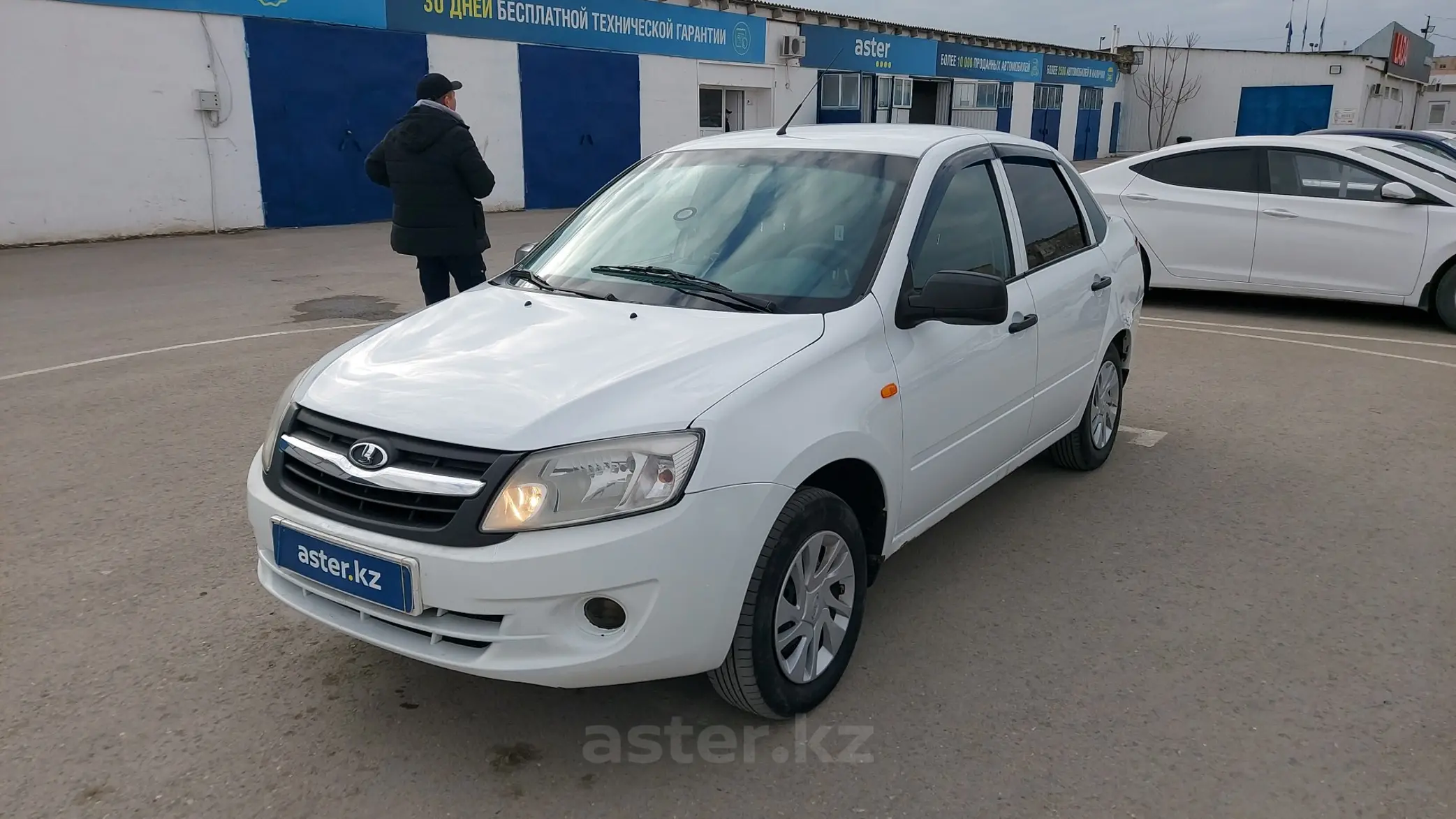 LADA (ВАЗ) Granta 2013