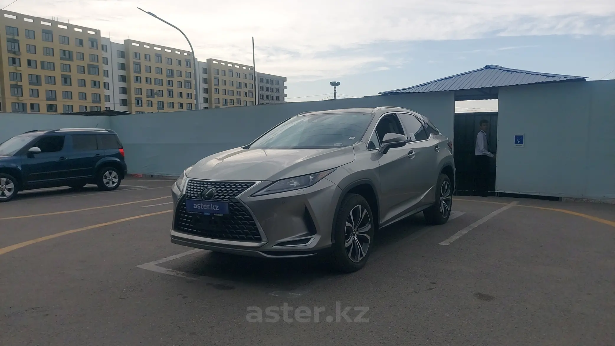 Lexus RX 2022