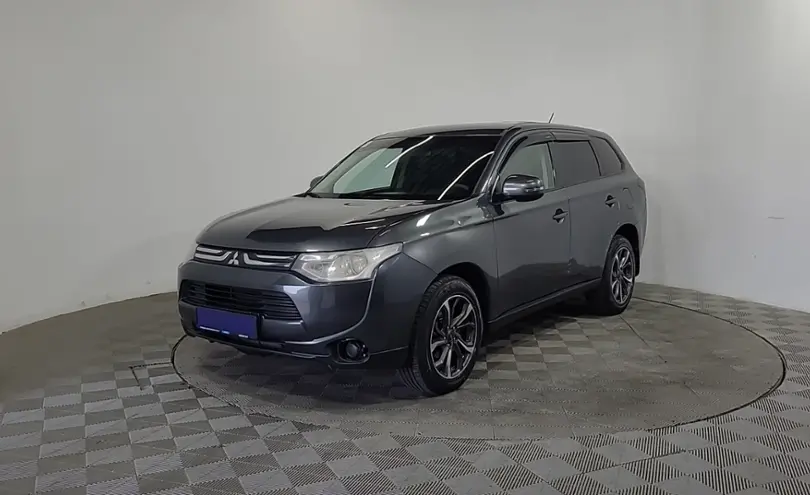 Mitsubishi Outlander 2014 года за 8 000 000 тг. в Алматы