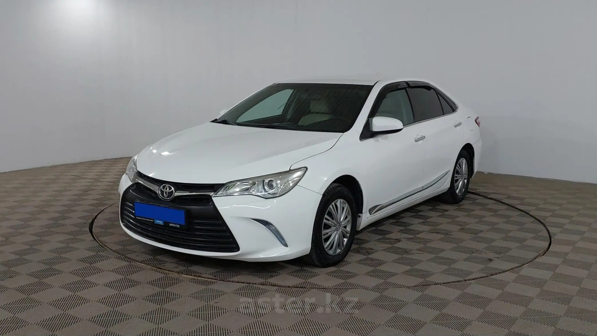 Toyota Camry 2016