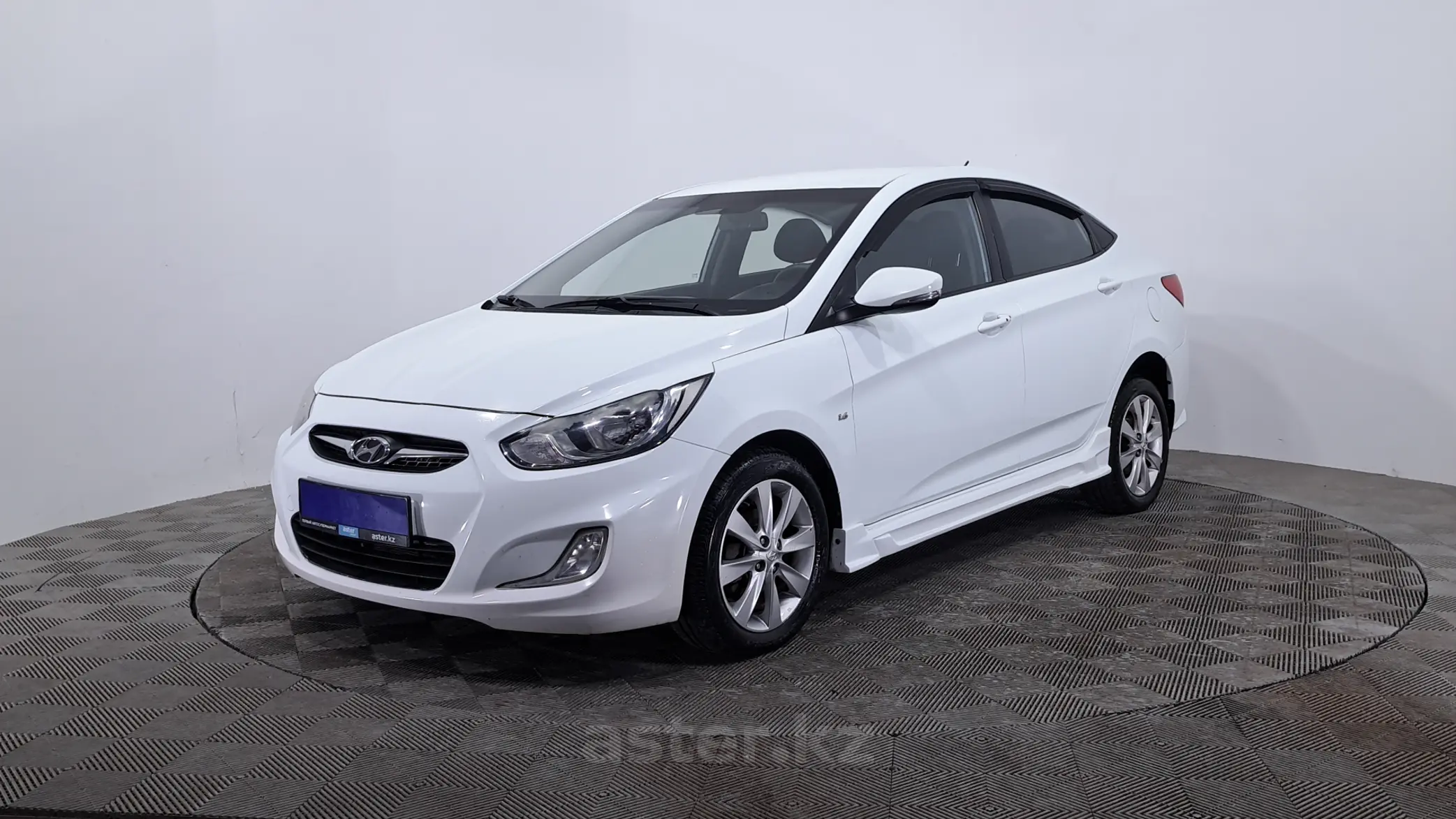 Hyundai Accent 2012