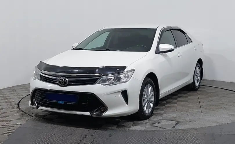 Toyota Camry 2017 года за 9 570 000 тг. в Астана