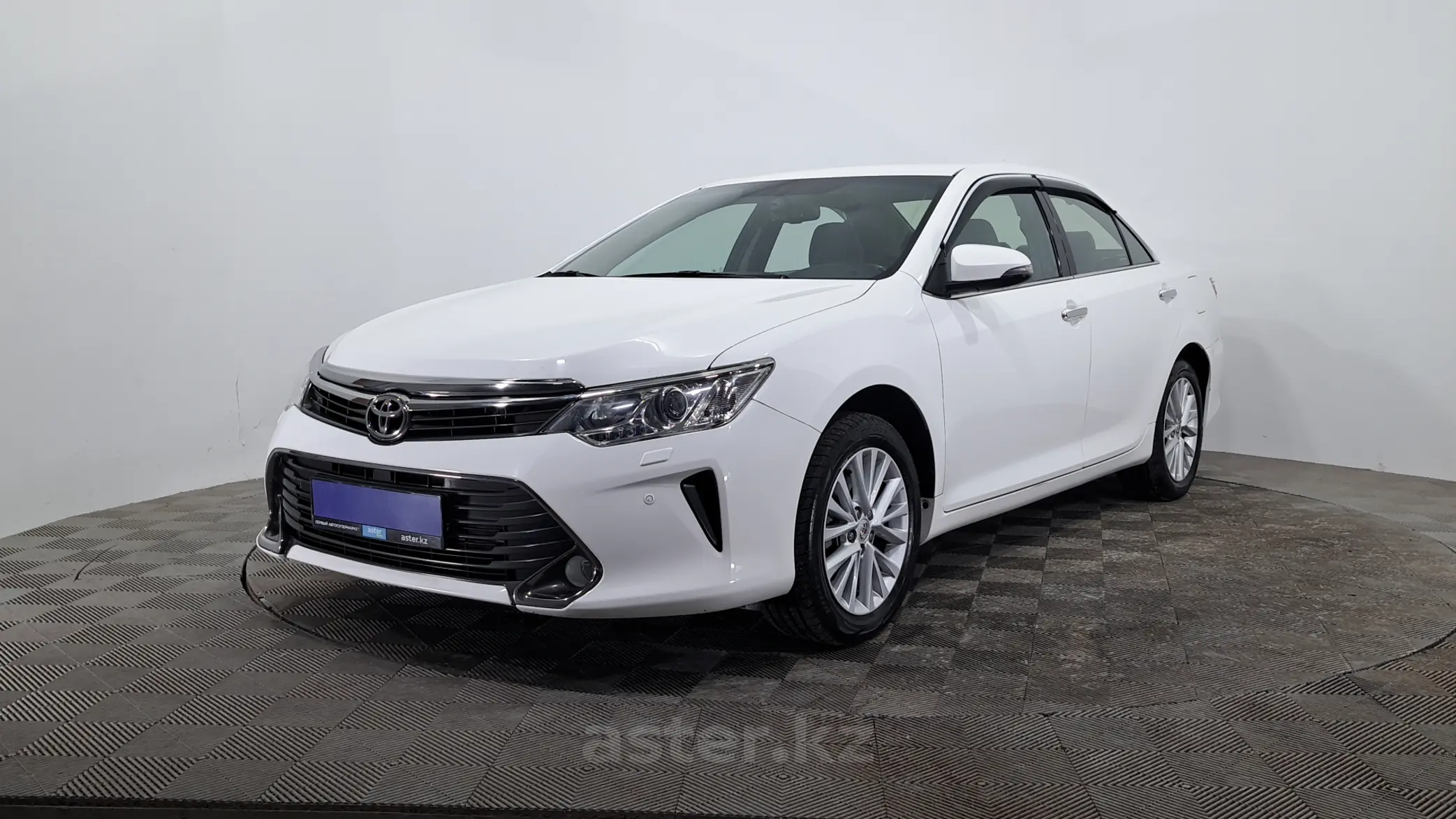 Toyota Camry 2015