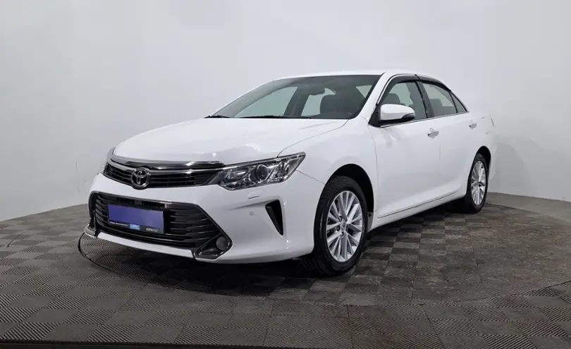 Toyota Camry 2015 года за 11 690 000 тг. в Астана