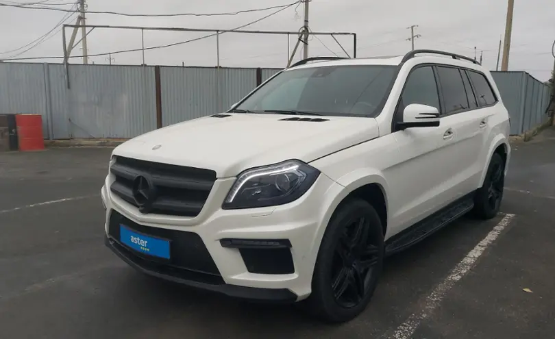 Mercedes-Benz GL-Класс 2014 года за 13 490 000 тг. в Атырау