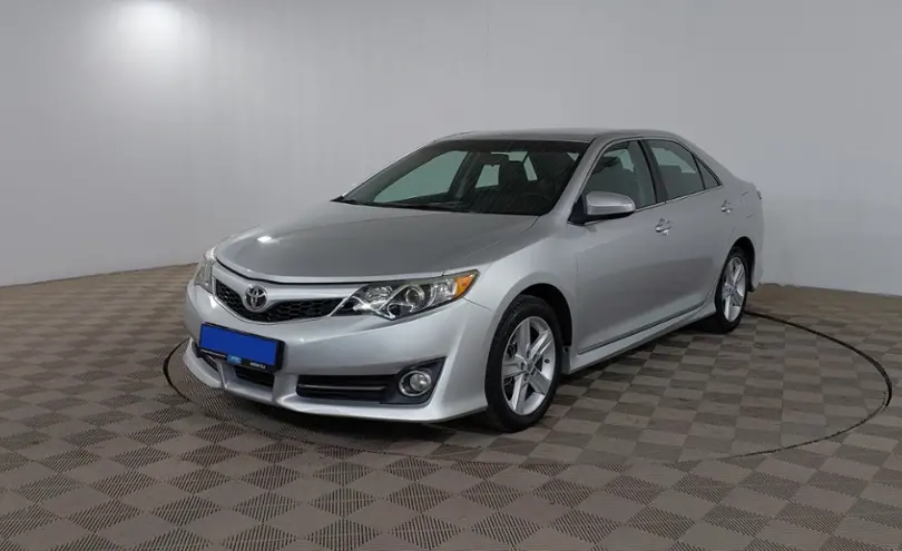 Toyota Camry 2013 года за 9 490 000 тг. в Шымкент