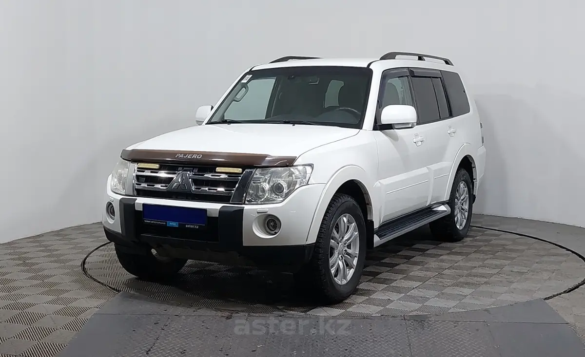 2012 Mitsubishi Pajero