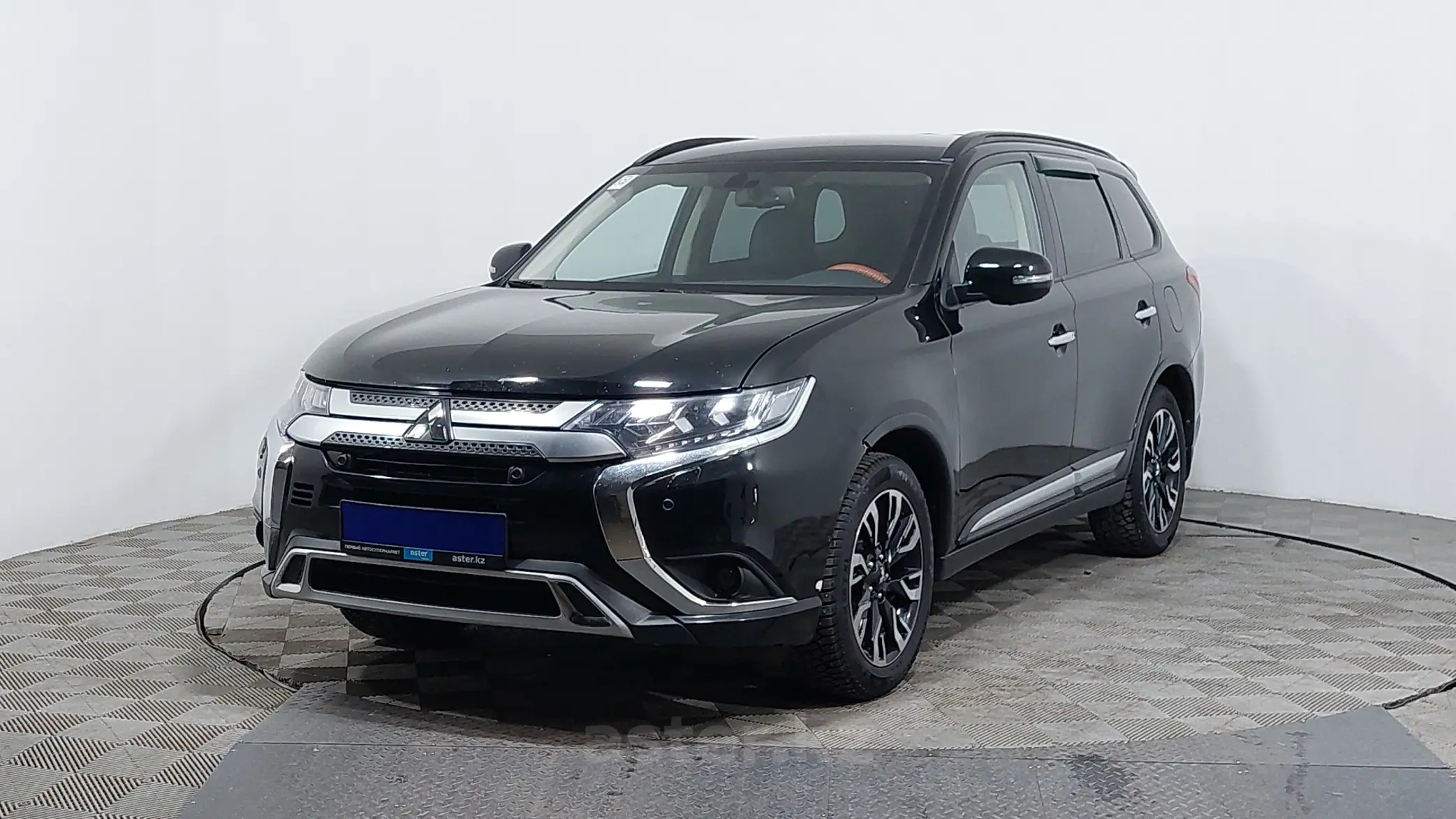 Mitsubishi Outlander 2021