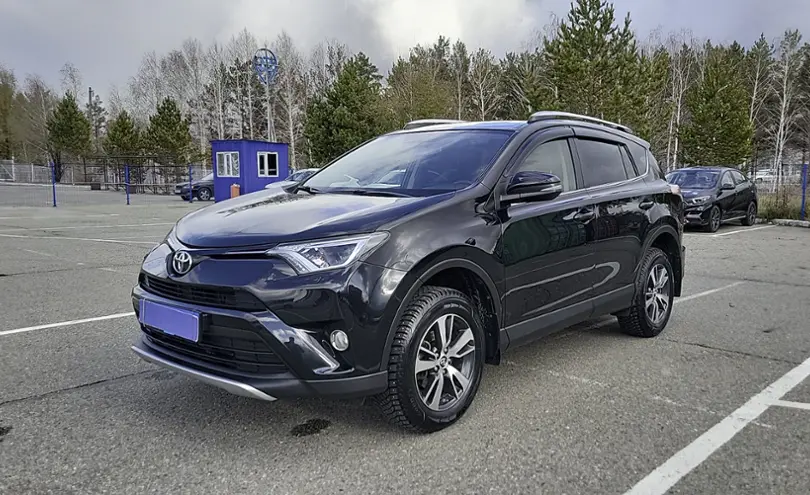 Toyota RAV4 2015 года за 10 850 000 тг. в Усть-Каменогорск