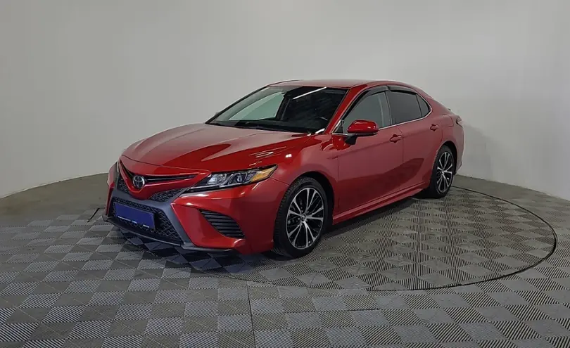 Toyota Camry 2019 года за 11 180 000 тг. в Алматы