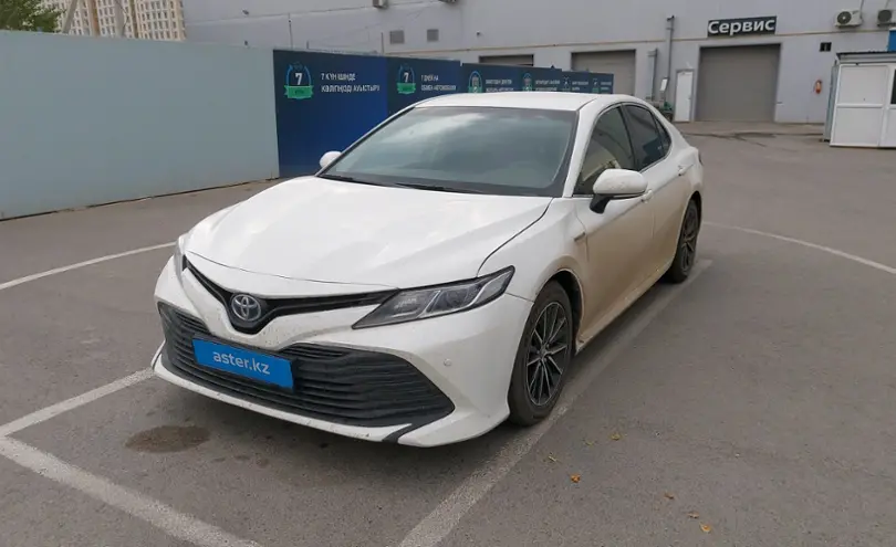 Toyota Camry 2019 года за 10 500 000 тг. в Шымкент