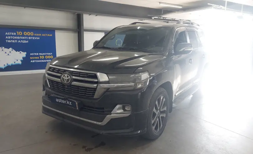 Toyota Land Cruiser 2013 года за 21 000 000 тг. в Астана