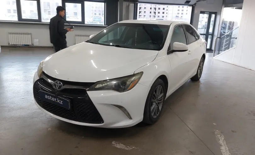 Toyota Camry 2016 года за 10 000 000 тг. в Астана