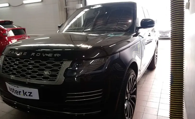 Land Rover Range Rover 2017 года за 32 000 000 тг. в Астана