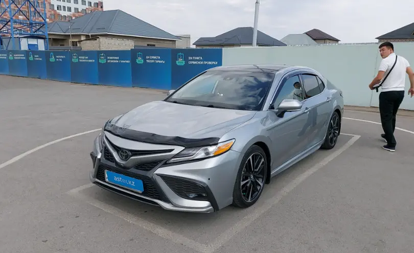 Toyota Camry 2019 года за 15 000 000 тг. в Шымкент