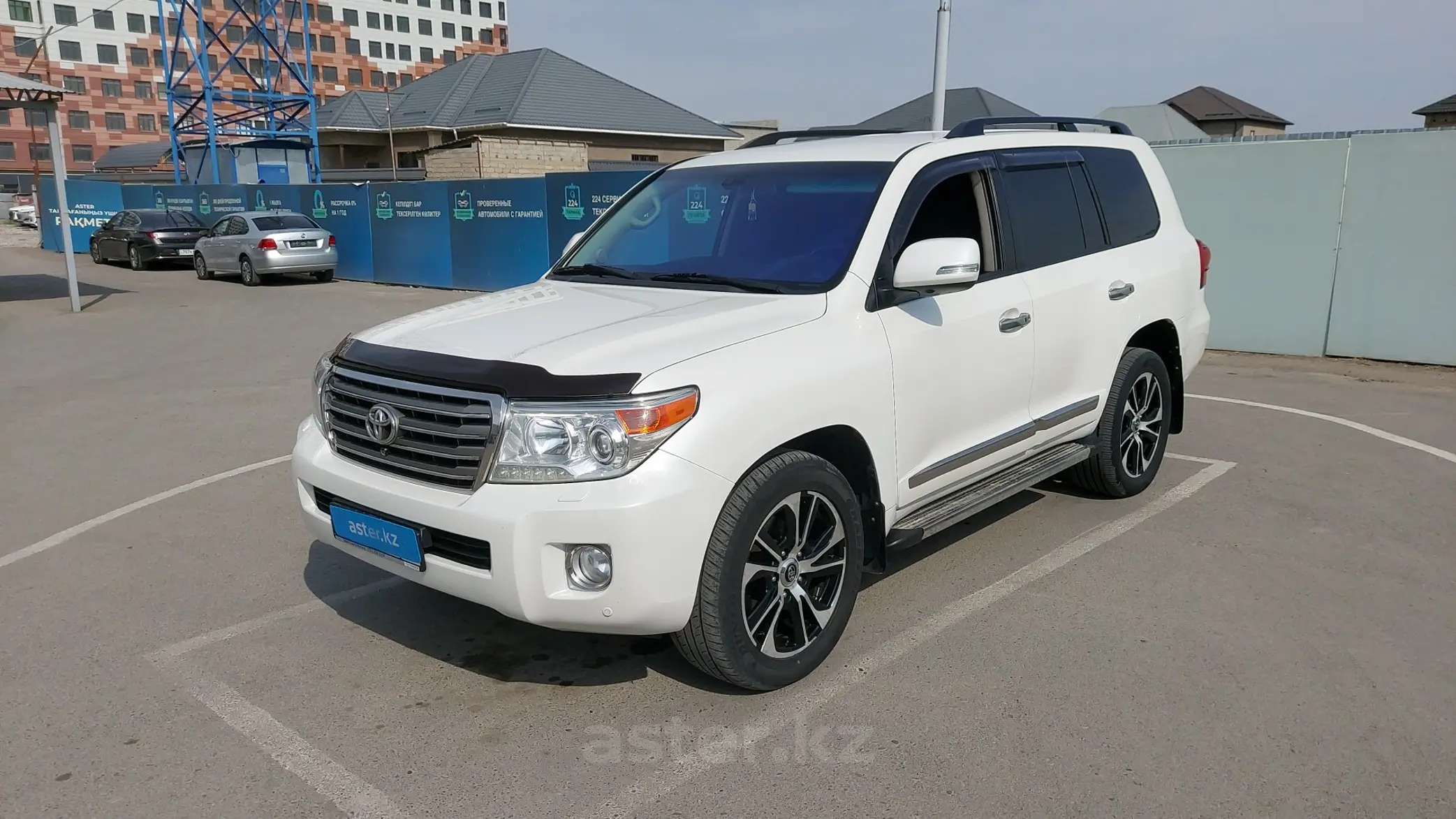 Toyota Land Cruiser 2012