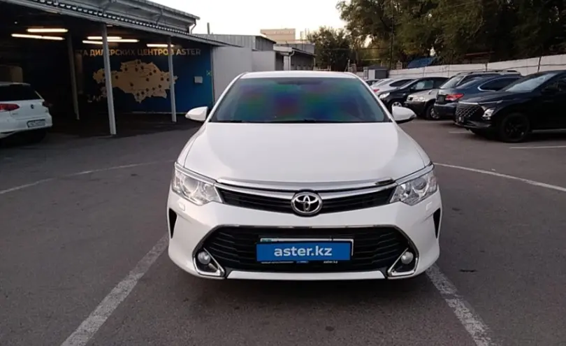 Toyota Camry 2016 года за 13 000 000 тг. в Алматы фото 2