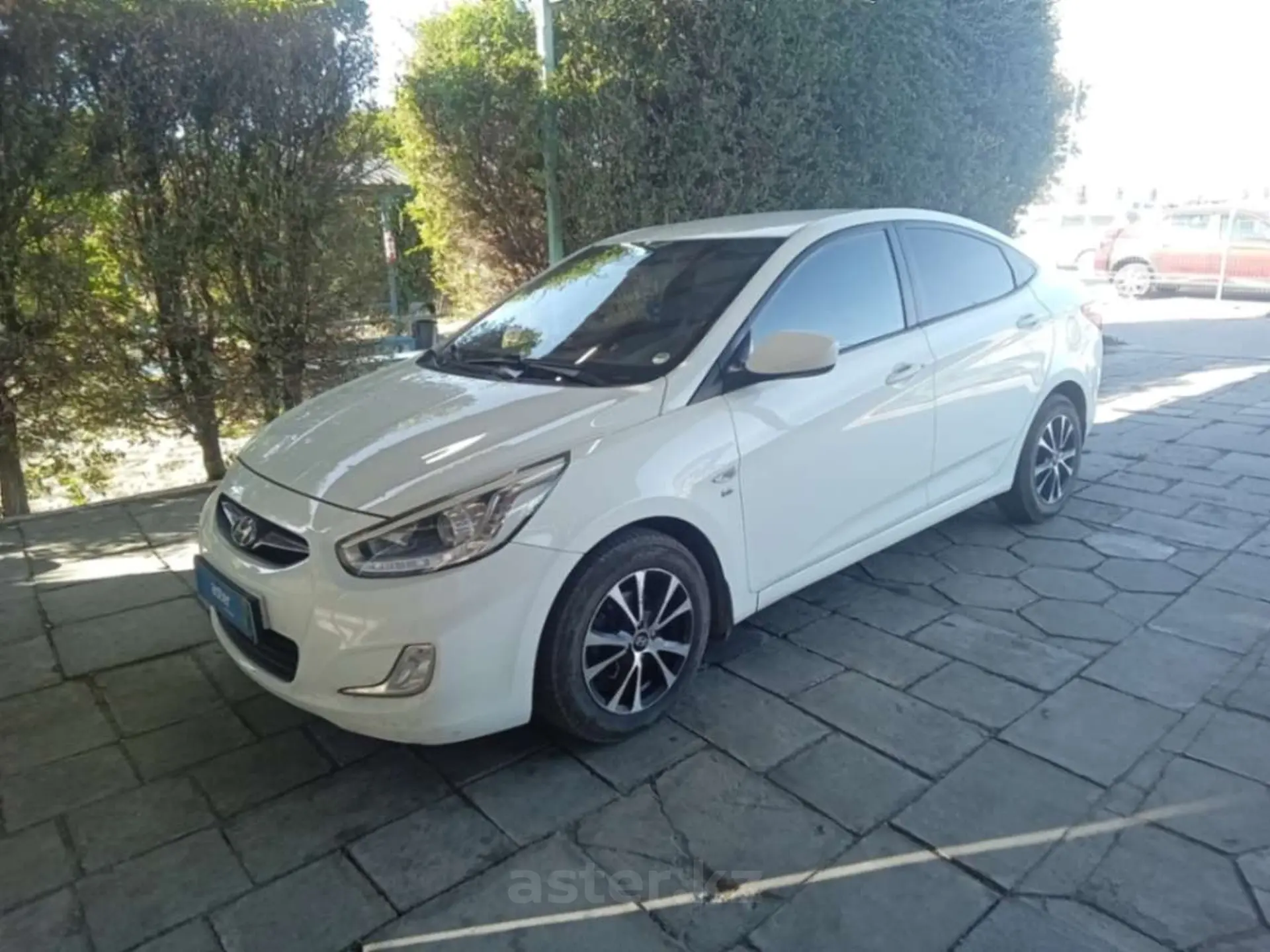 Hyundai Accent 2013