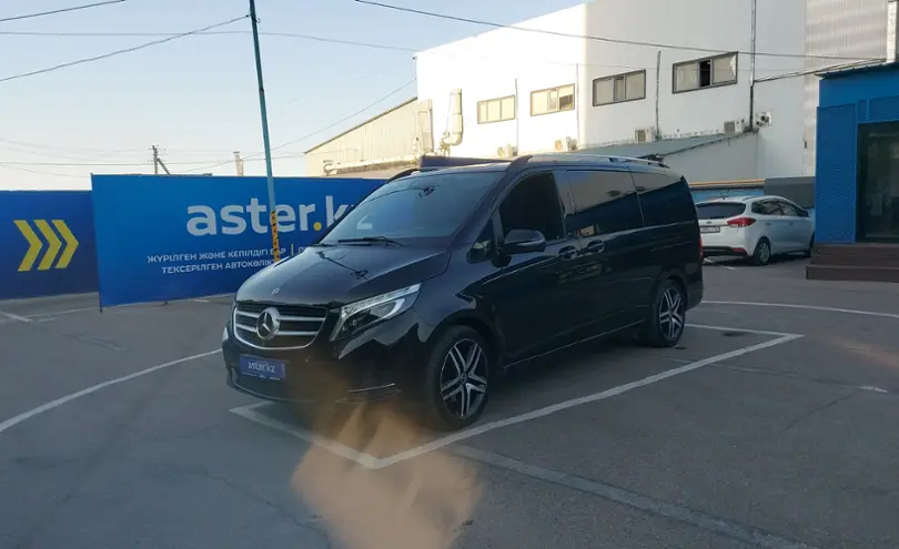 Mercedes-Benz V-Класс 2018 года за 26 000 000 тг. в Алматы