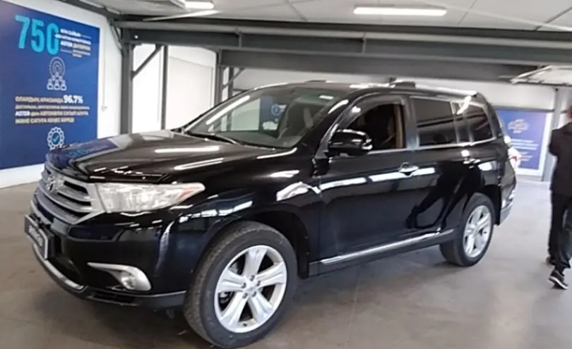 Toyota Highlander 2012 года за 14 000 000 тг. в Астана