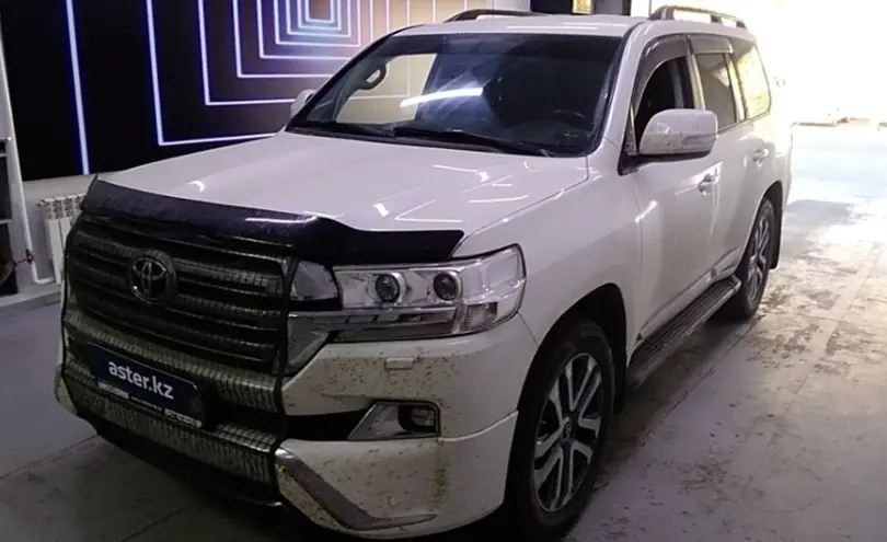 Toyota Land Cruiser 2017 года за 25 000 000 тг. в Павлодар