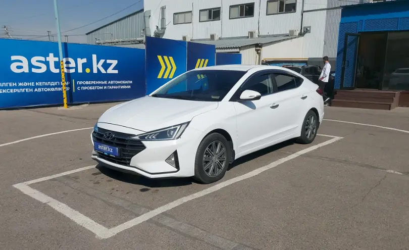 Hyundai Elantra 2019 года за 9 500 000 тг. в Алматы