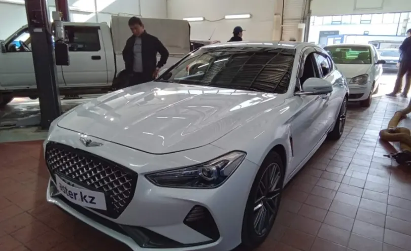 Genesis G70 2019 года за 15 000 000 тг. в Астана